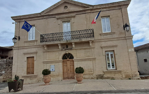 Mairie de St Laurent Des Arbres