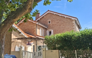 Logements d'ouvriers bâtis en briques